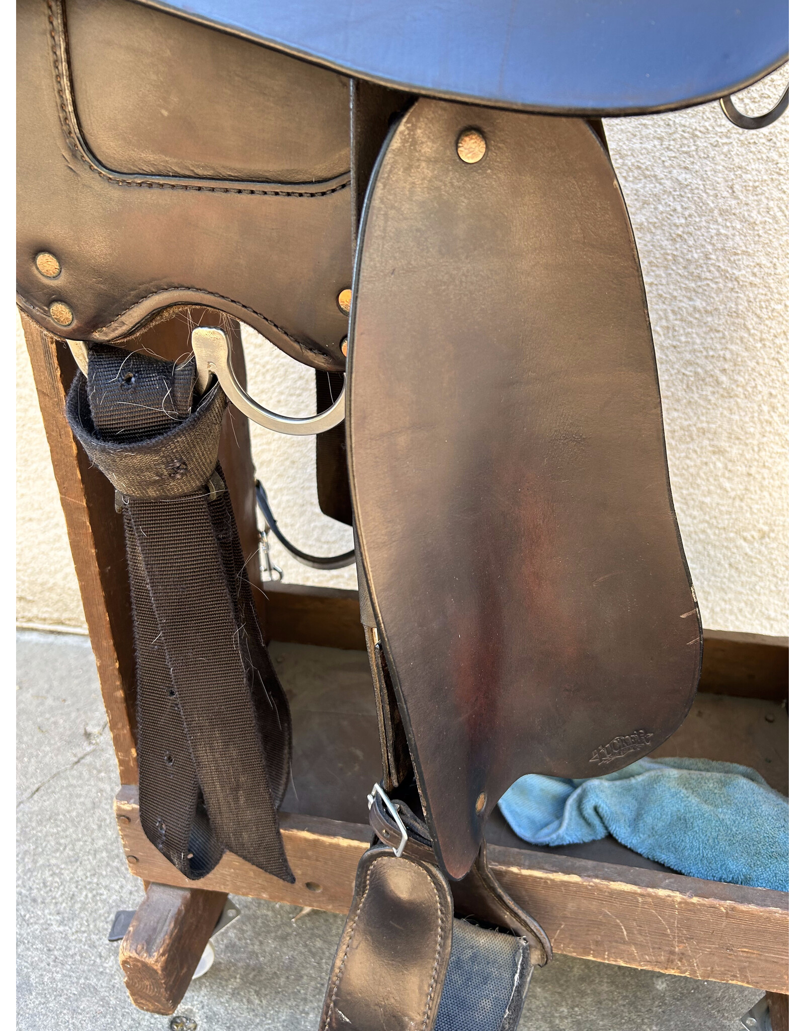 Tucker Vista Endurance Saddle 17.5" Medium Tree with Matching Breastcollar