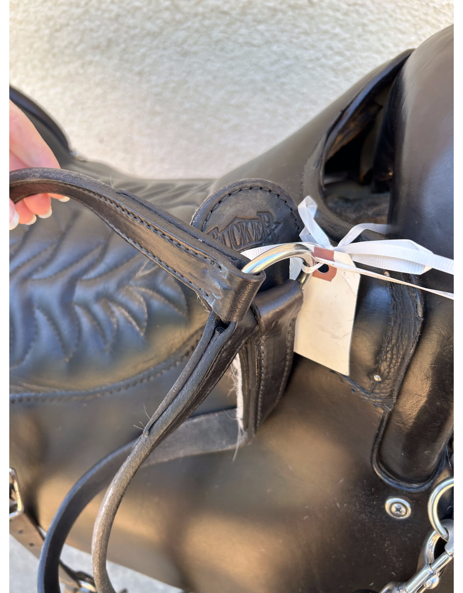 Tucker Vista Endurance Saddle 17.5" Medium Tree with Matching Breastcollar