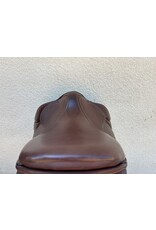 Stubben Portos S Deluxe Saddle 17.5" 30 Tree (medium)