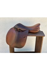 Beval Jump Saddle 17" Seat, 4" Gullet