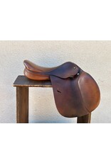 Beval Jump Saddle 17" Seat, 4" Gullet