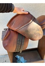 Beval Jump Saddle 17" Seat, 4" Gullet