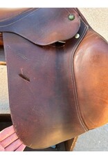 Beval Jump Saddle 17" Seat, 4" Gullet
