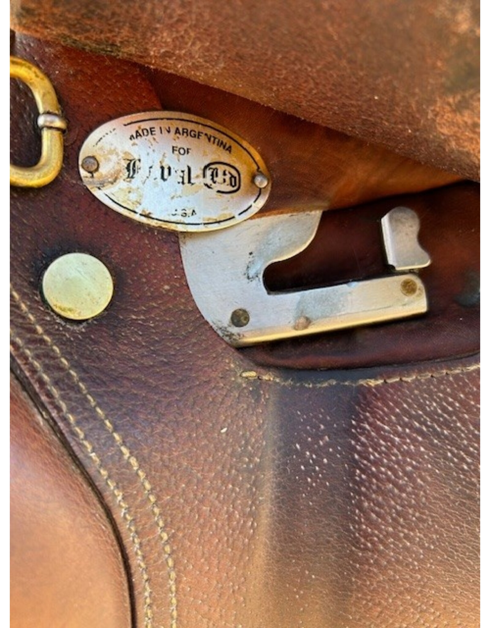 Beval Jump Saddle 17" Seat, 4" Gullet