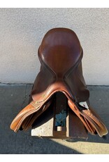 Beval Jump Saddle 17" Seat, 4" Gullet
