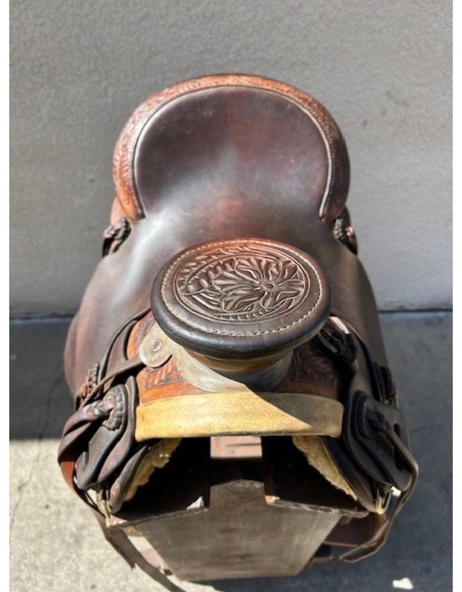 D.R. Hoover Roping Saddle 15.5" Seat, 8" Gullet (wide)