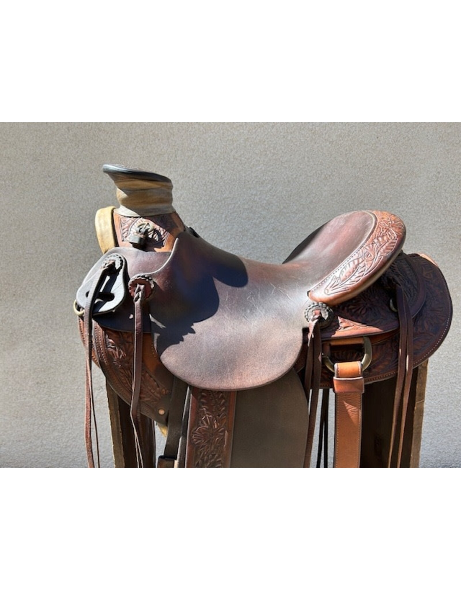 D.R. Hoover Roping Saddle 15.5" Seat, 8" Gullet (wide)