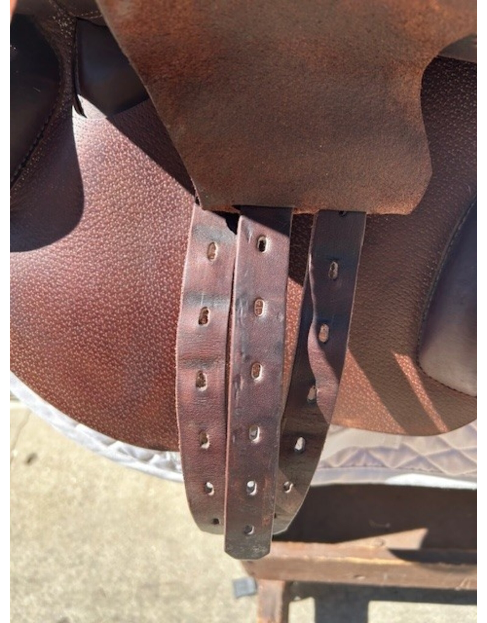 Prestige Passion Jump Saddle 17" 32 Tree (medium-wide)