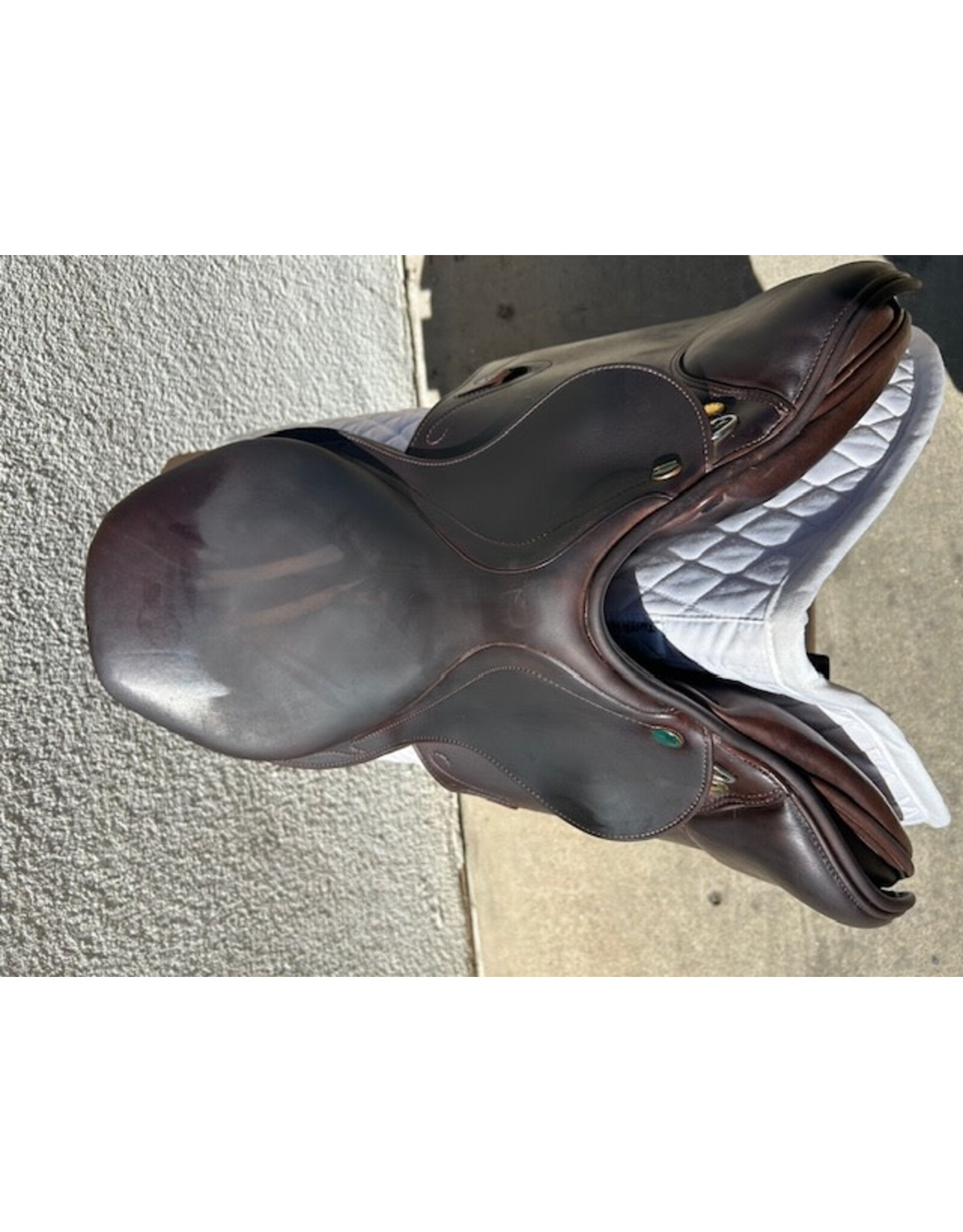 Prestige Passion Jump Saddle 17" 32 Tree (medium-wide)