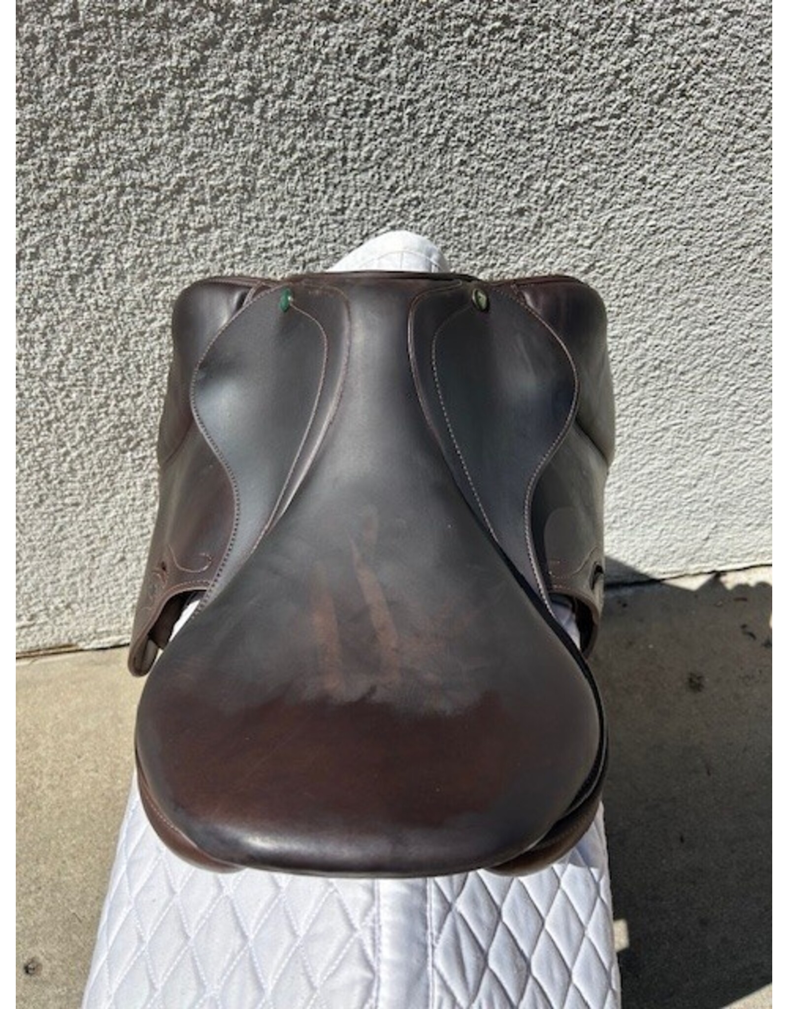 Prestige Passion Jump Saddle 17" 32 Tree (medium-wide)