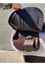 Prestige Passion Jump Saddle 17" 32 Tree (medium-wide)