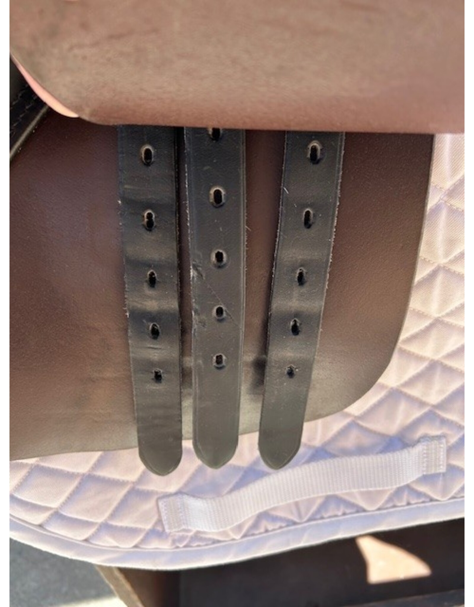 Stubben Zaria EX Deluxe 2013 18" Seat, 27 (Narrow-Medium Narrow) tree