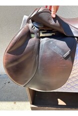 Stubben Zaria EX Deluxe 2013 18" Seat, 27 (Narrow-Medium Narrow) tree