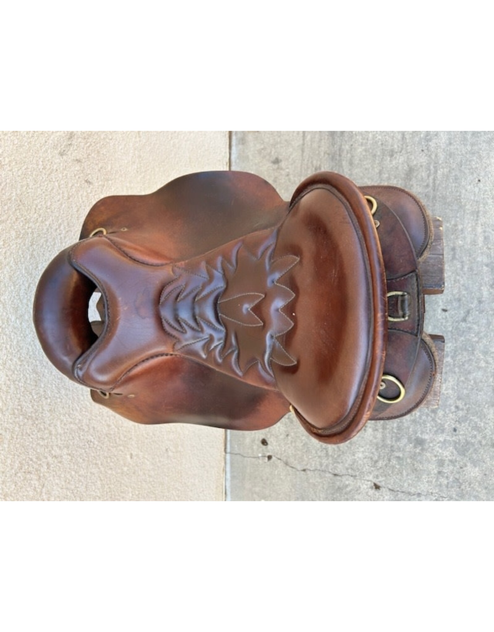Tucker Trail Saddle 15.5" Seat 5.5" Gullet