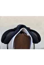 Wintec Lite 17" Seat Black Gullet Plate (Medium)
