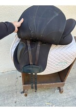 Wintec Lite 17" Seat Black Gullet Plate (Medium)