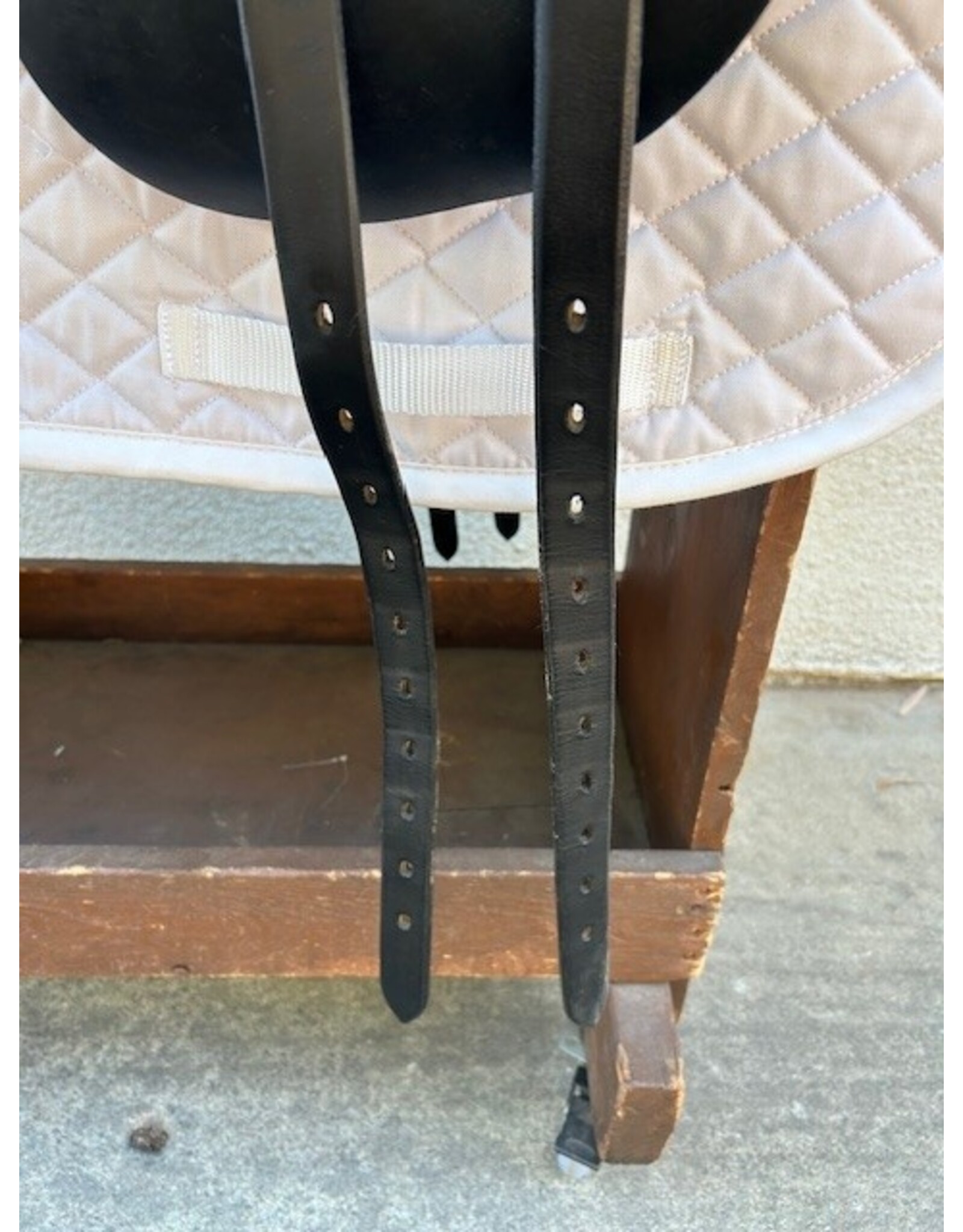 Superior Dressage Saddle 18" Seat, 5.5" Gullet