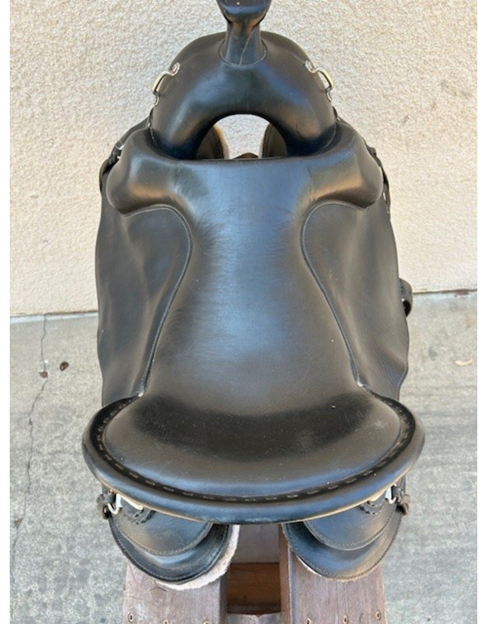 Hill View Farm Orthoflex 16" Seat w/ Fleece Booties