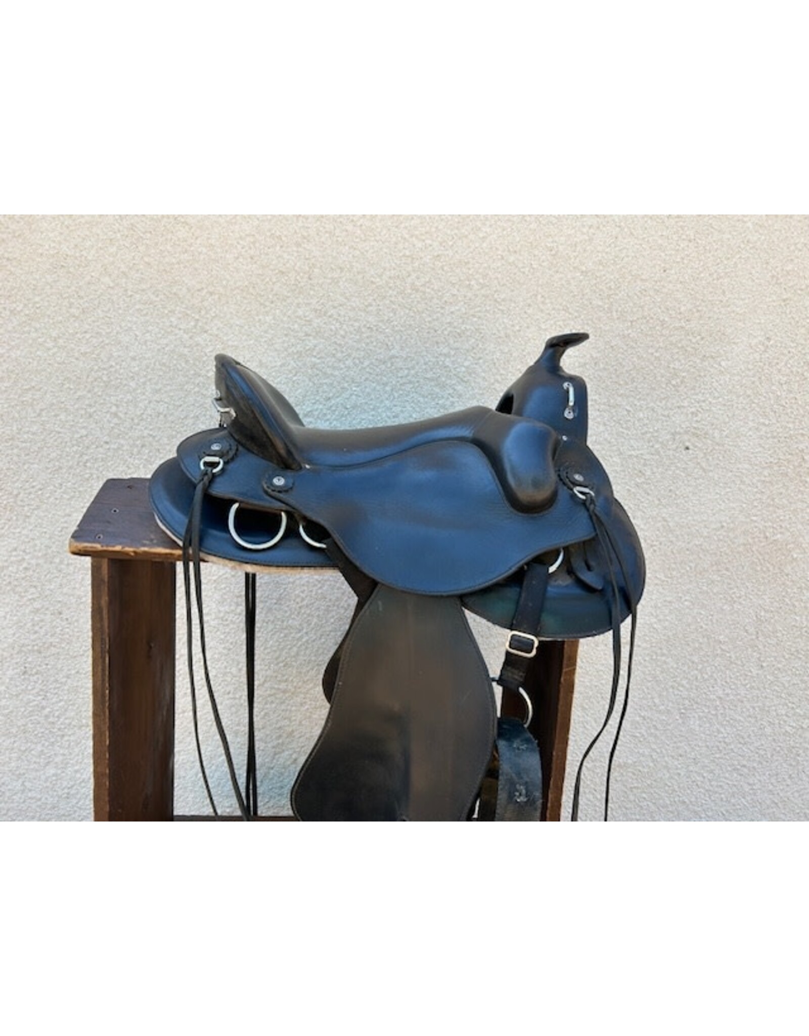 Hill View Farm Orthoflex 16" Seat w/ Fleece Booties