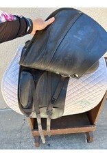 Bates "DR" Dressage Saddle 17" Seat, Medium Gullet Plate Installed Bates "DR" Dressage Saddle 17" Seat, Medium Gullet Plate Installed