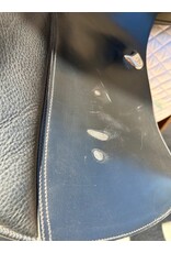 Bates "DR" Dressage Saddle 17" Seat, Medium Gullet Plate Installed Bates "DR" Dressage Saddle 17" Seat, Medium Gullet Plate Installed