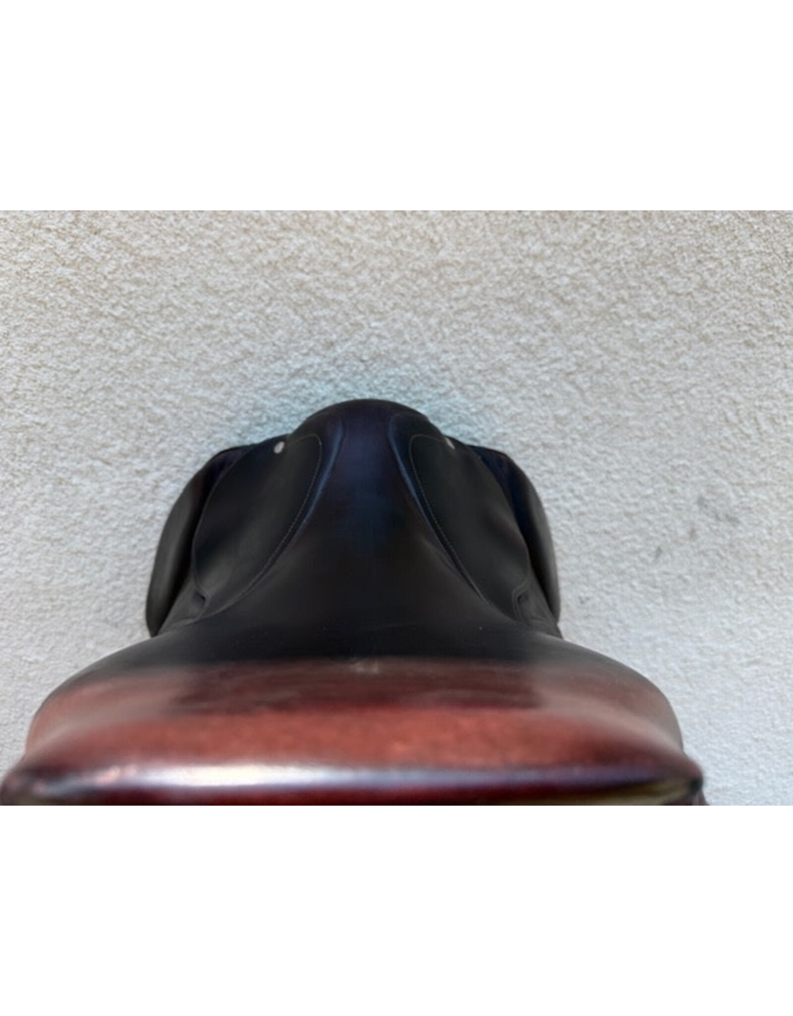 CWD SE02 Close Contact Saddle 17"