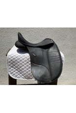 Wintec Isabelle Dressage Saddle XCH 17"