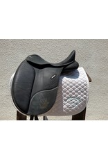 Wintec Isabelle Dressage Saddle XCH 17"
