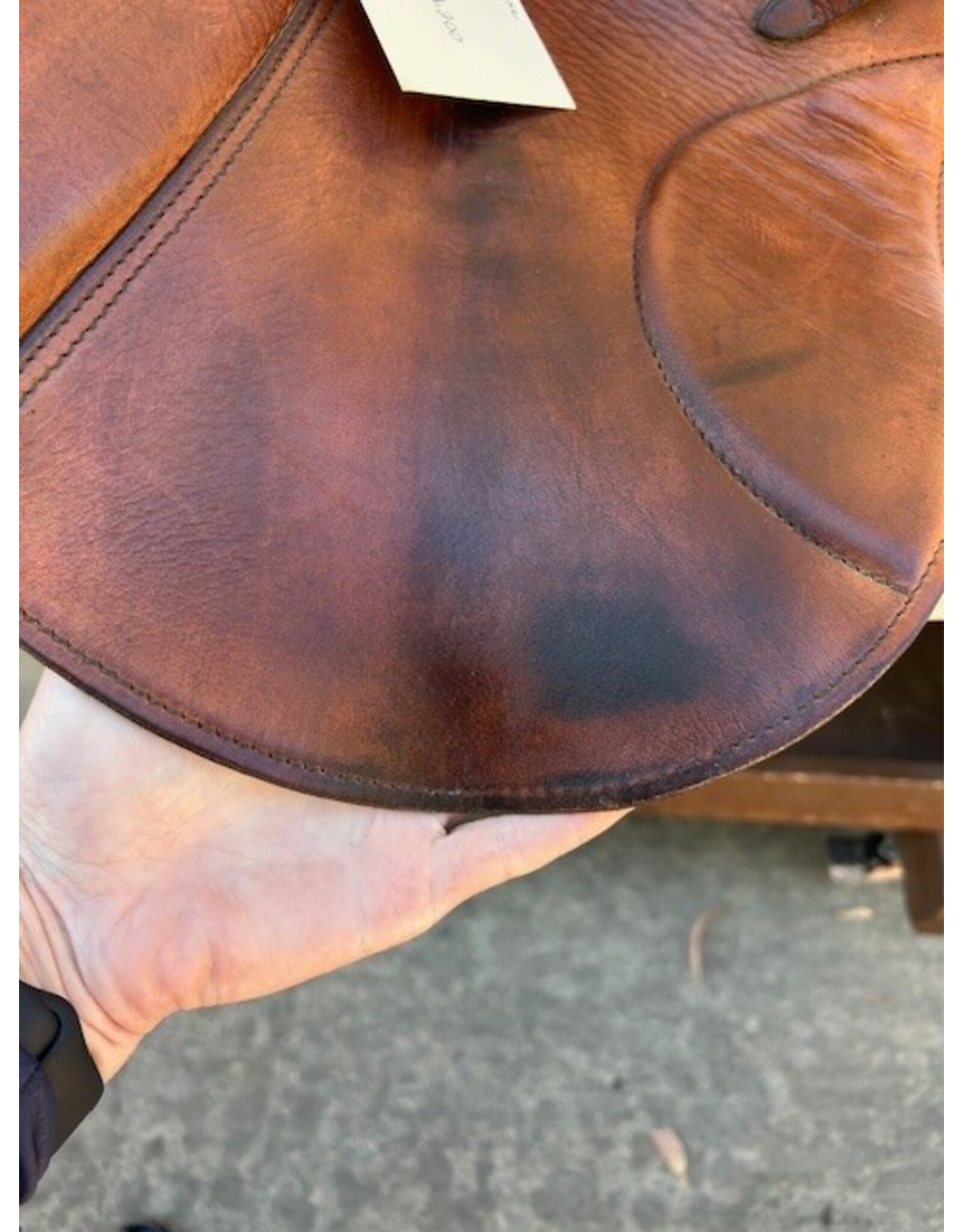 Stubben Genesis De Luxe 16.5" Seat, XWide Tree