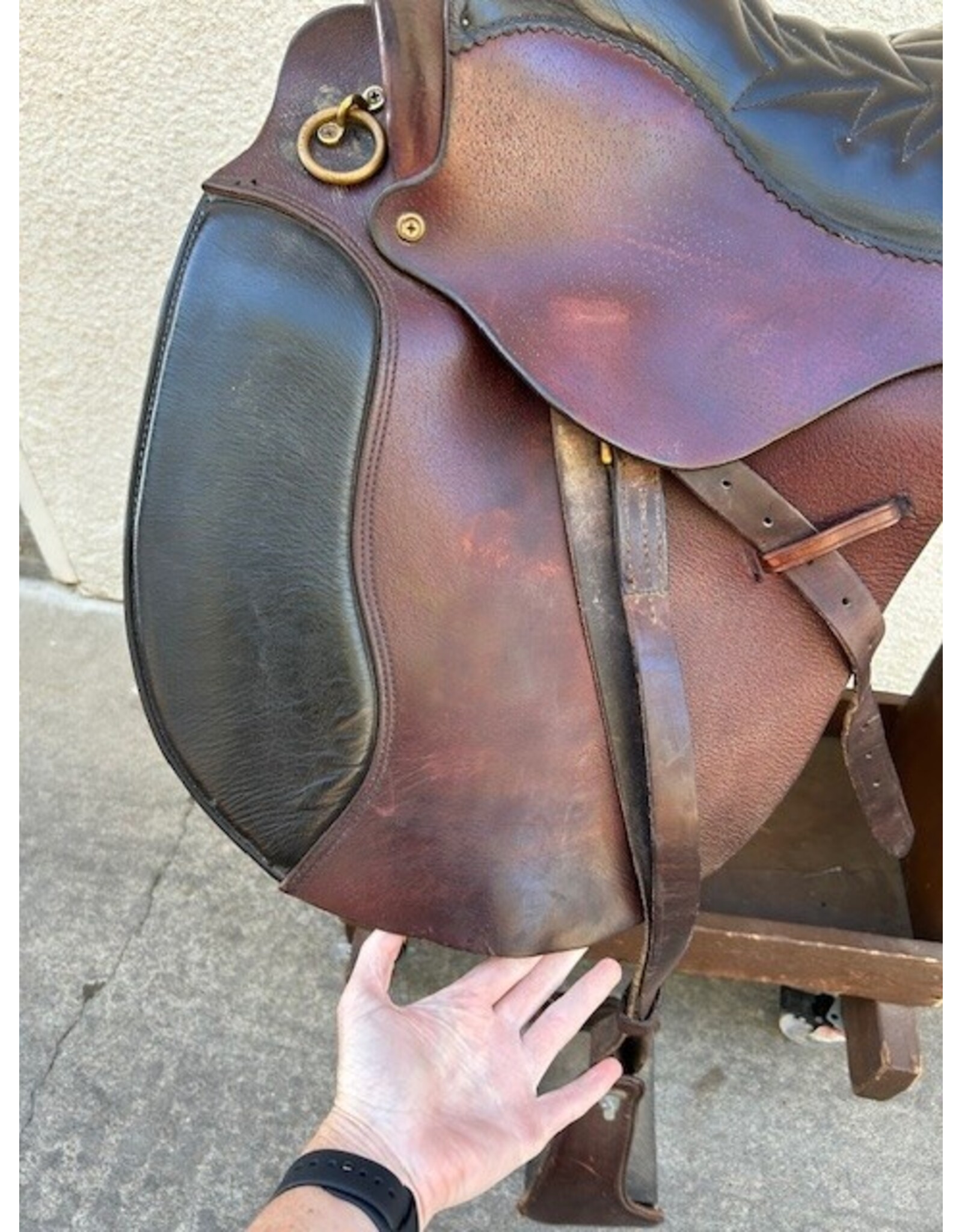 Tucker Western Endurance 16.5" Seat, Wide Gaited Tree