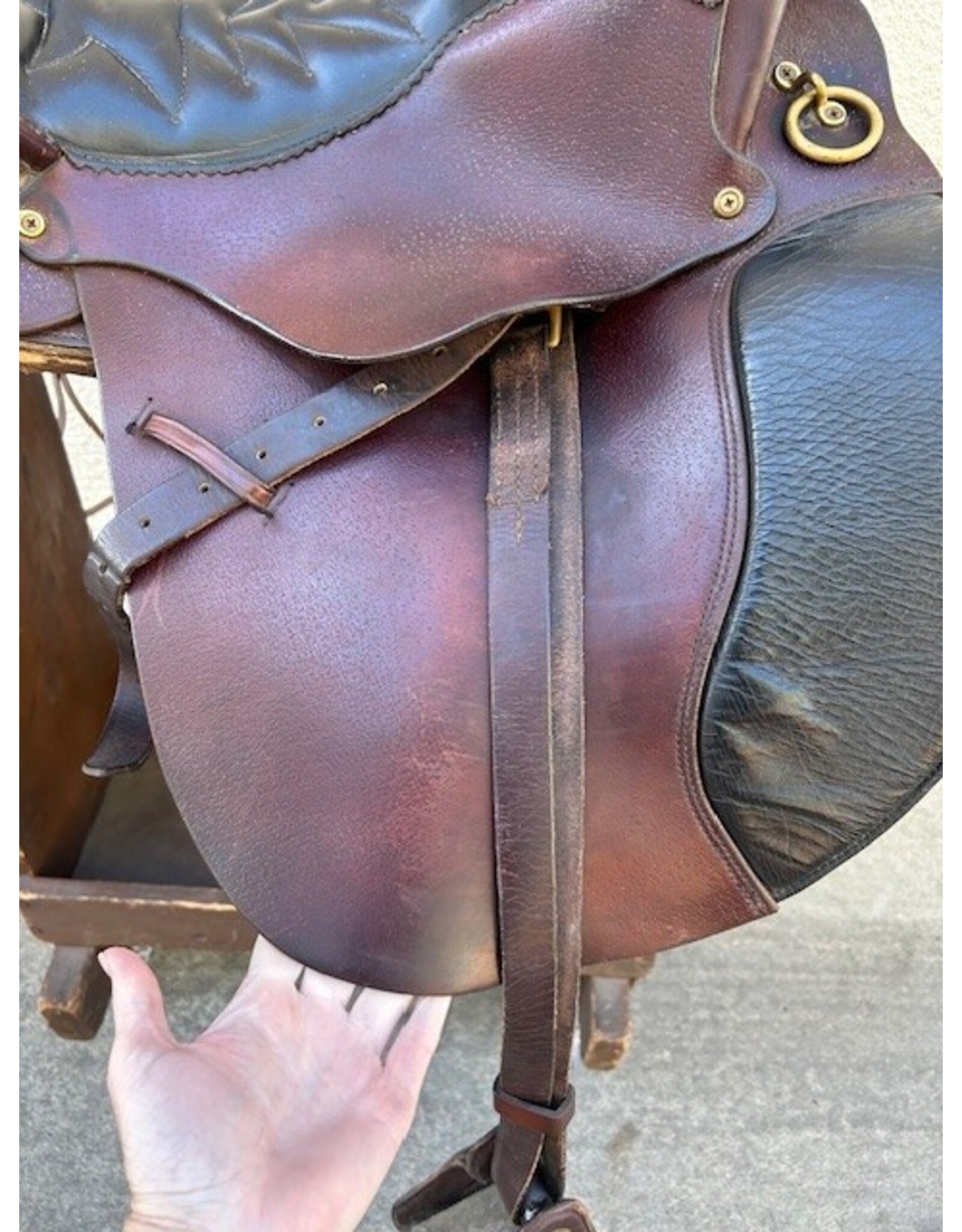 Tucker Western Endurance 16.5" Seat, Wide Gaited Tree