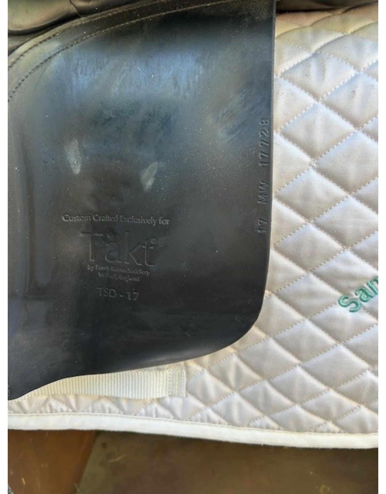 Täkt Dressage Saddle TSD-17 17" Medium Wide Tree