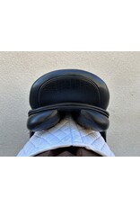 Täkt Dressage Saddle TSD-17 17" Medium Wide Tree Täkt Dressage Saddle TSD-17 17" Medium Wide Tree