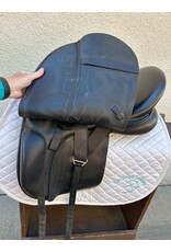 Täkt Dressage Saddle TSD-17 17" Medium Wide Tree Täkt Dressage Saddle TSD-17 17" Medium Wide Tree