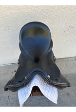 Täkt Dressage Saddle TSD-17 17" Medium Wide Tree Täkt Dressage Saddle TSD-17 17" Medium Wide Tree