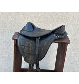 Black Forest Treeless Endurance Saddle Size 2 (Western 16") Black