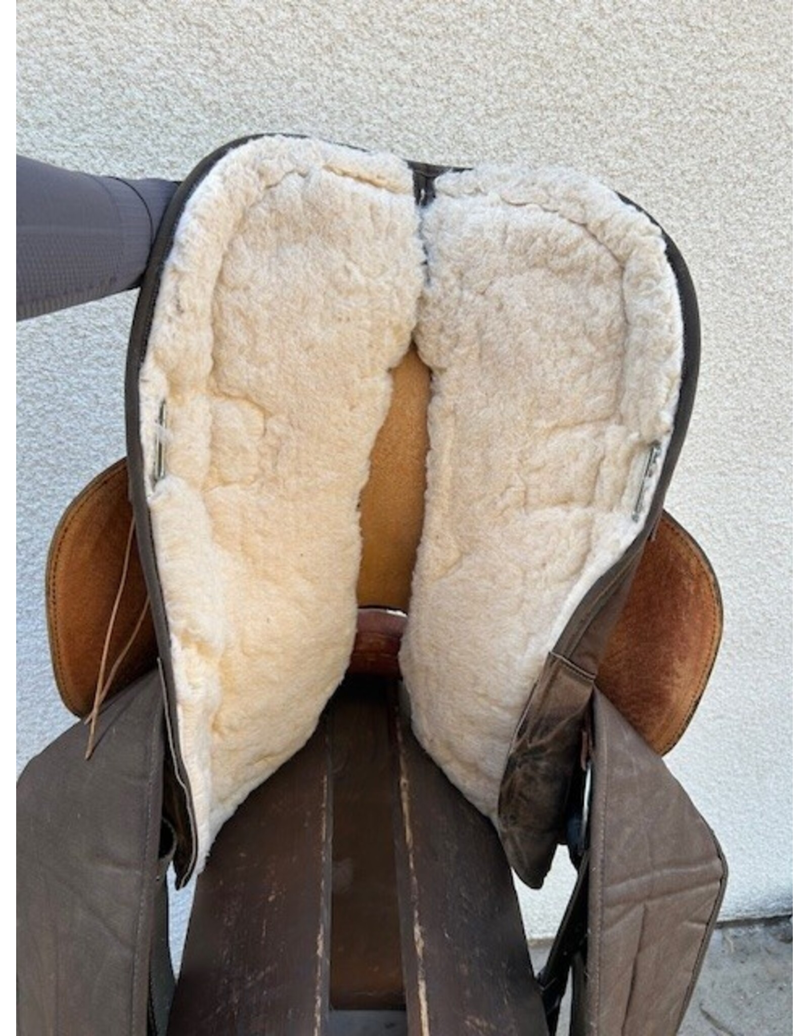 Fabtron Leather/Synthetic Saddle 15.5" Seat, FQHB