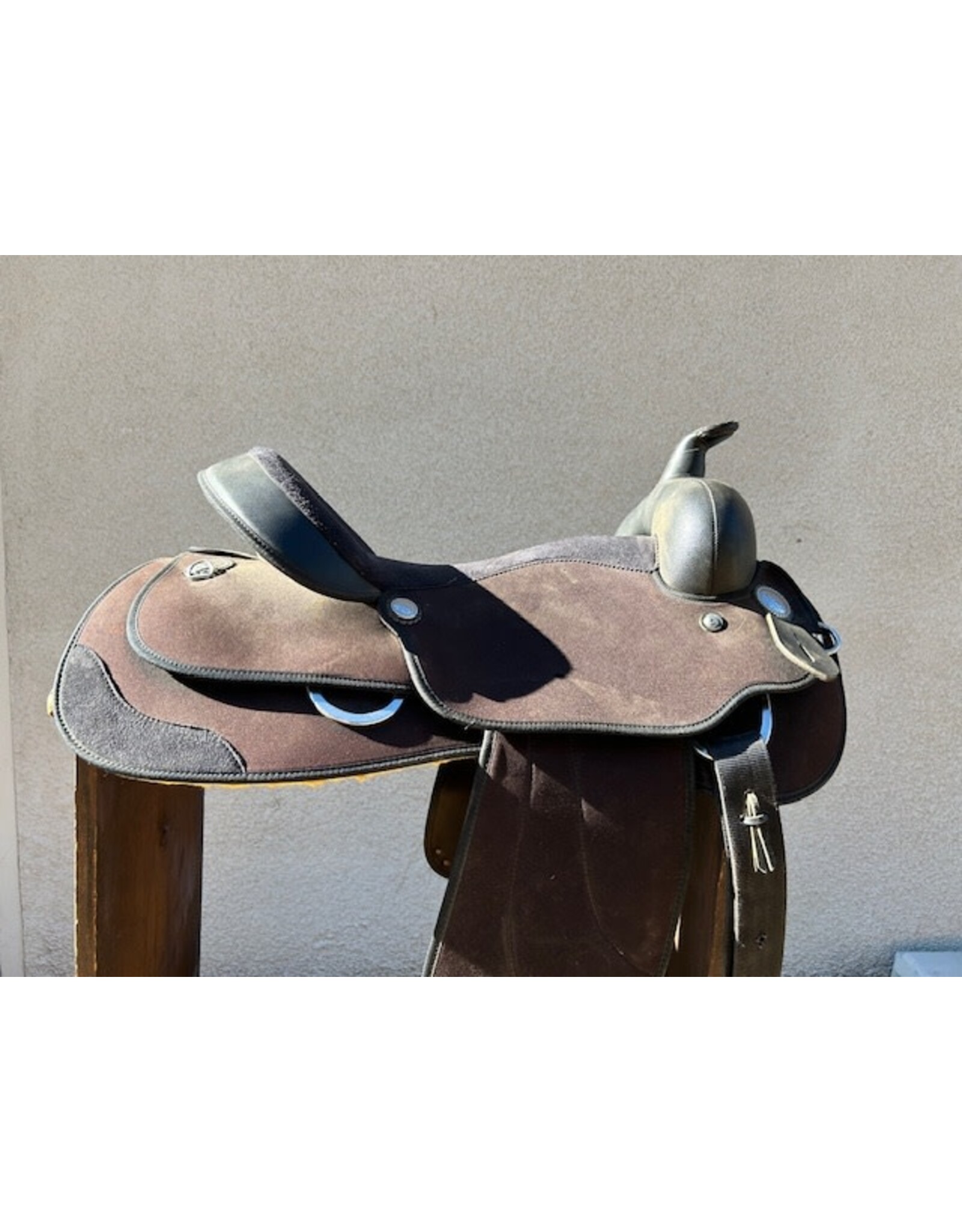 Wintec Trail Saddle Black 16" Seat  Wide Tree