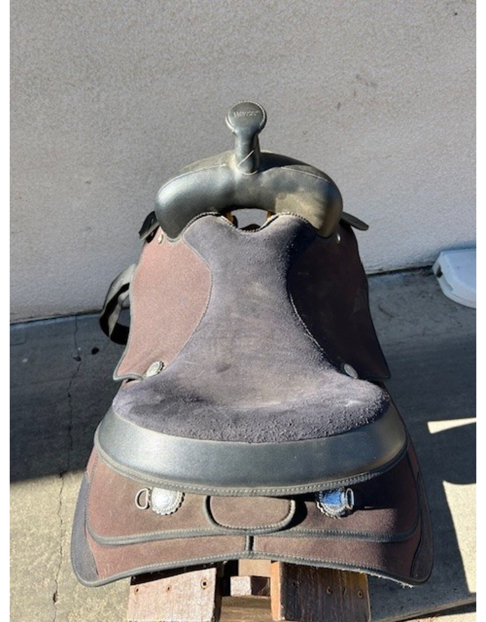 Wintec Trail Saddle Black 16" Seat  Wide Tree