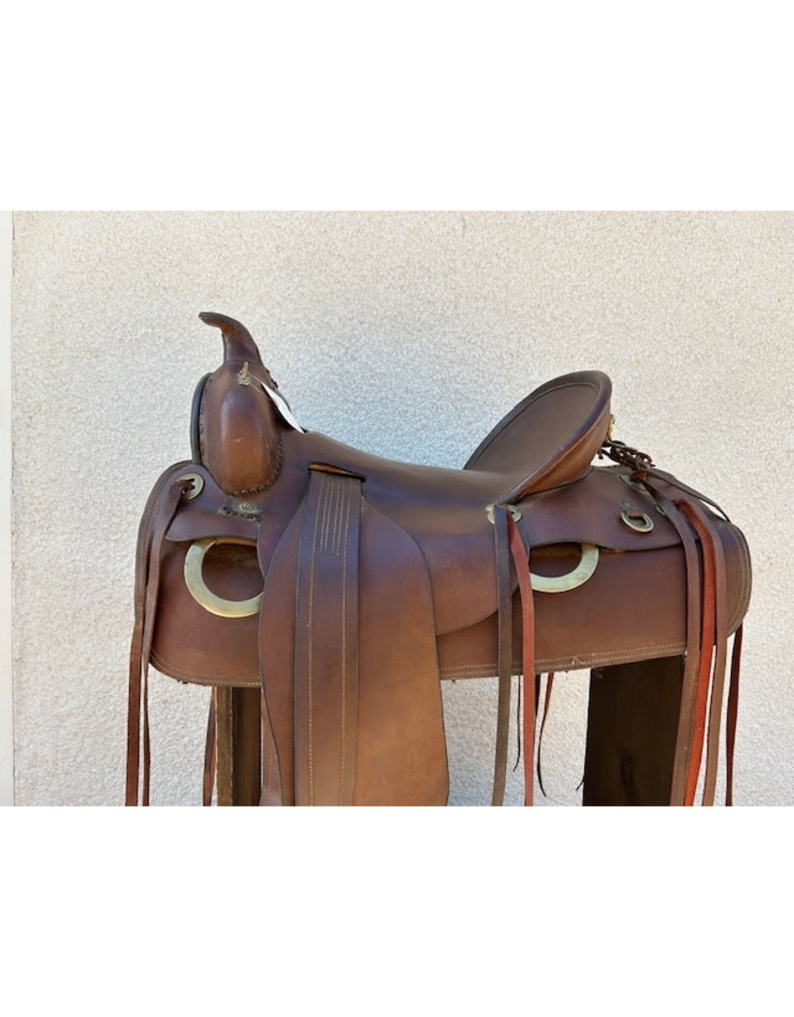 Western trail saddle 16 1/2" Seat 7" Gullet