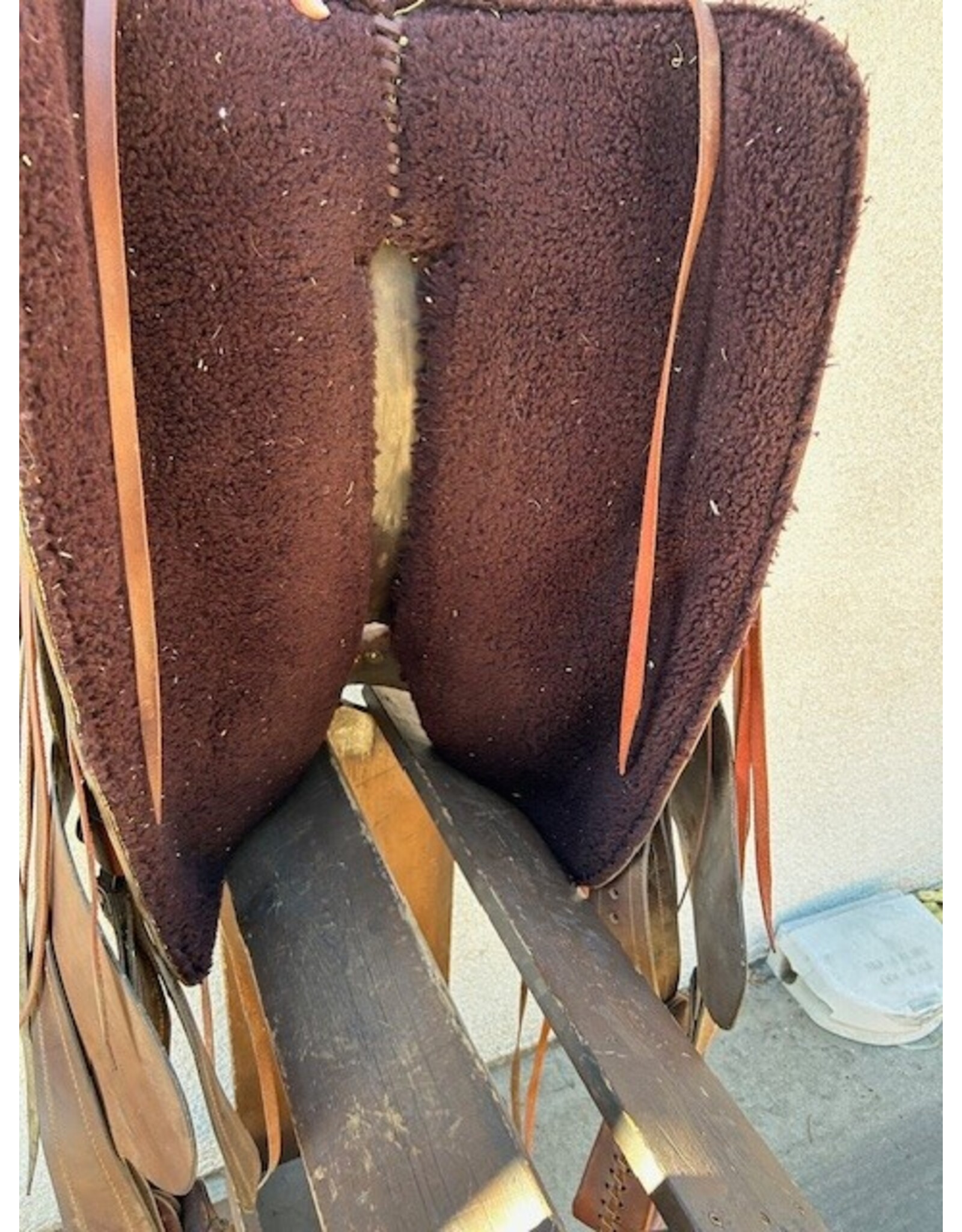 Western trail saddle 16 1/2" Seat 7" Gullet