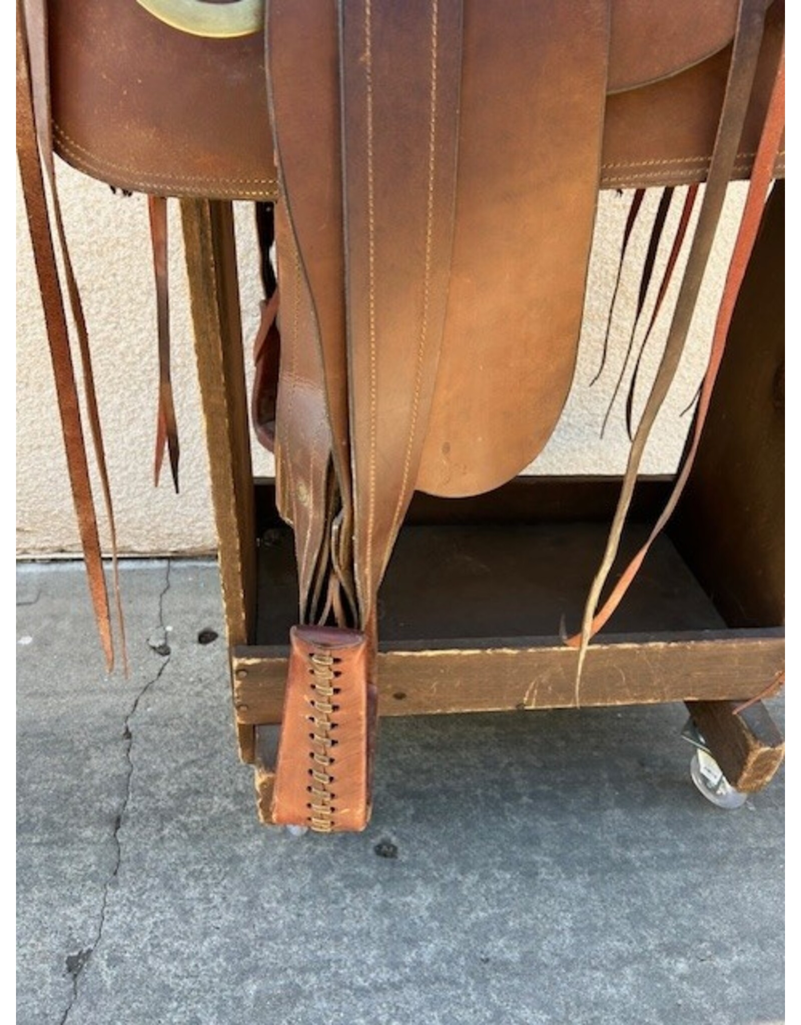 Western trail saddle 16 1/2" Seat 7" Gullet