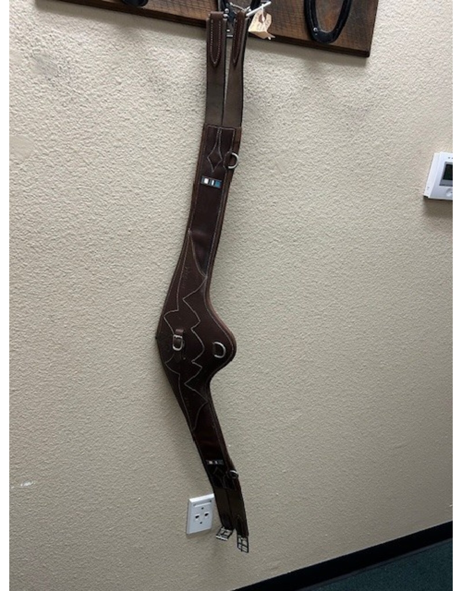 Voltaire Design Anatomical Girth Havana 52"