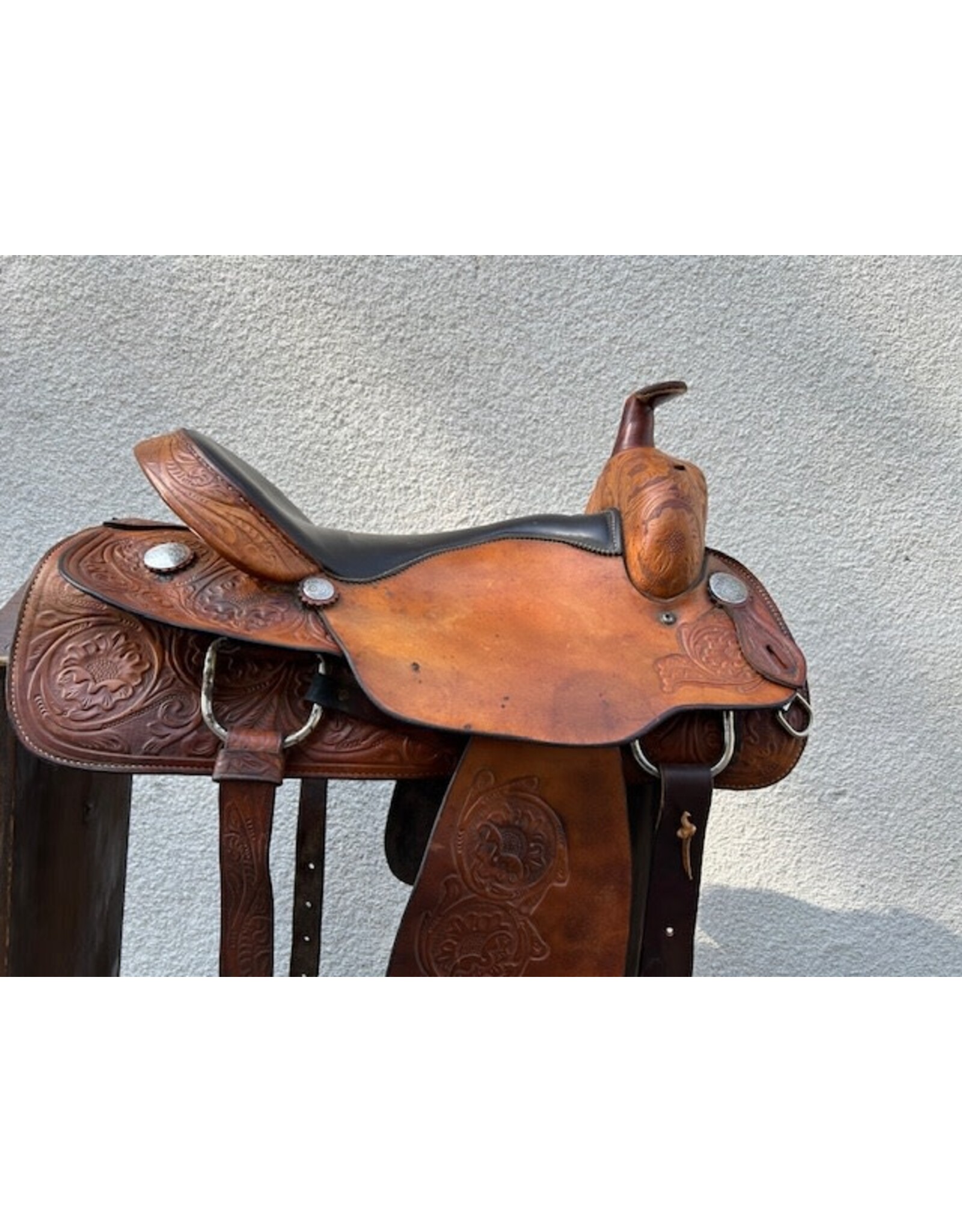 Crates Trail Saddle 17" Seat 6.5" Gullet