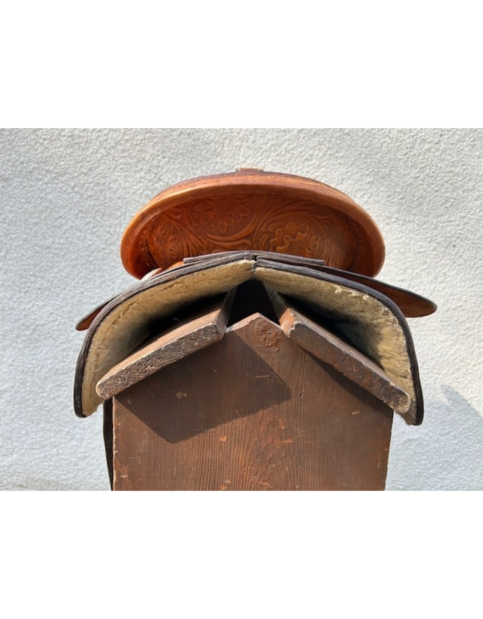 Crates Trail Saddle 17" Seat 6.5" Gullet