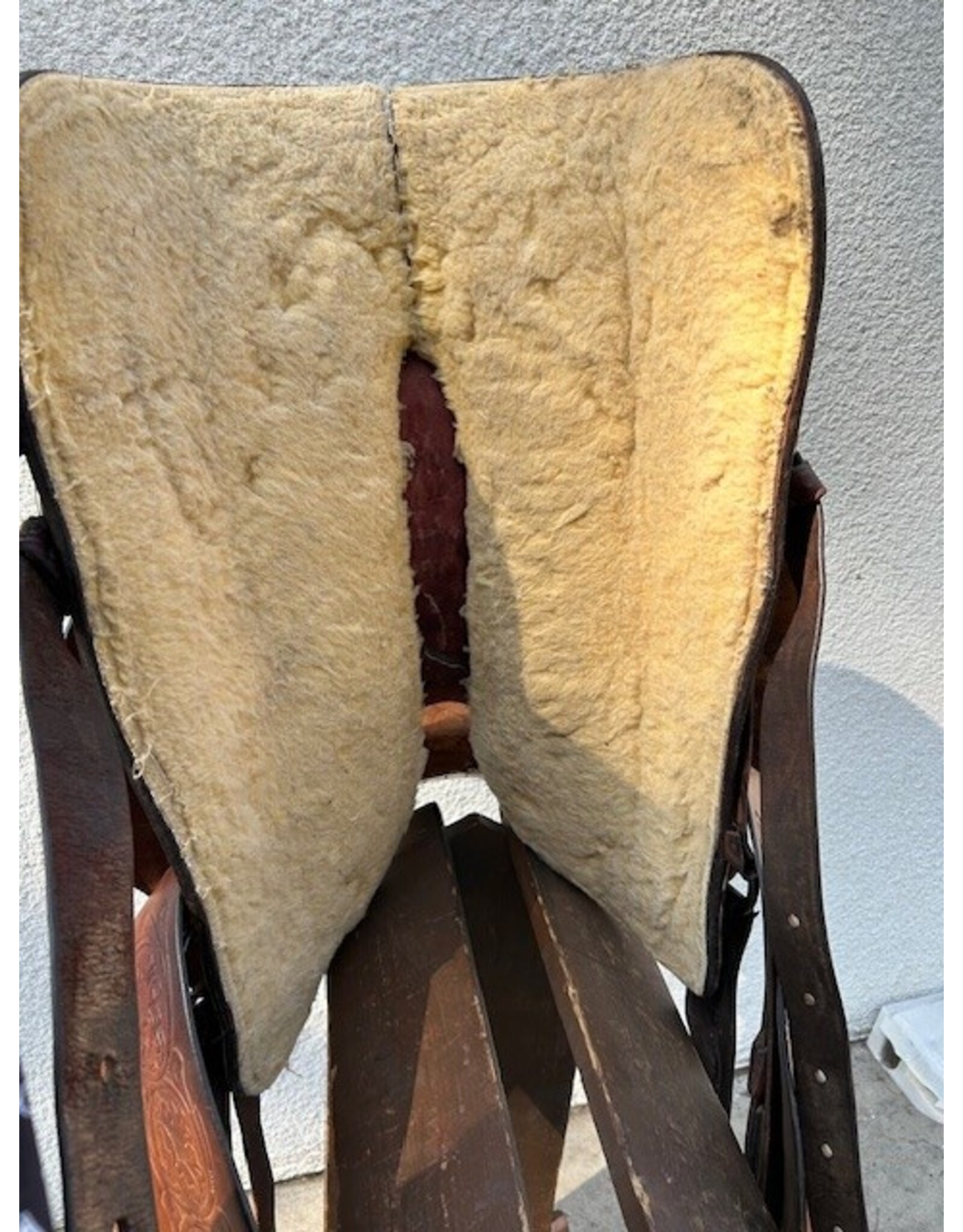 Crates Trail Saddle 17" Seat 6.5" Gullet