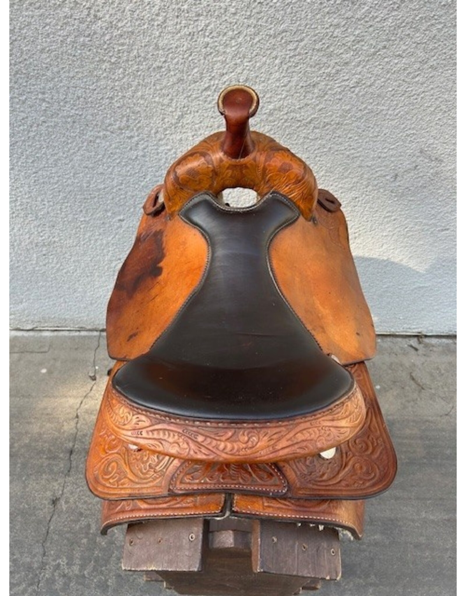 Crates Trail Saddle 17" Seat 6.5" Gullet