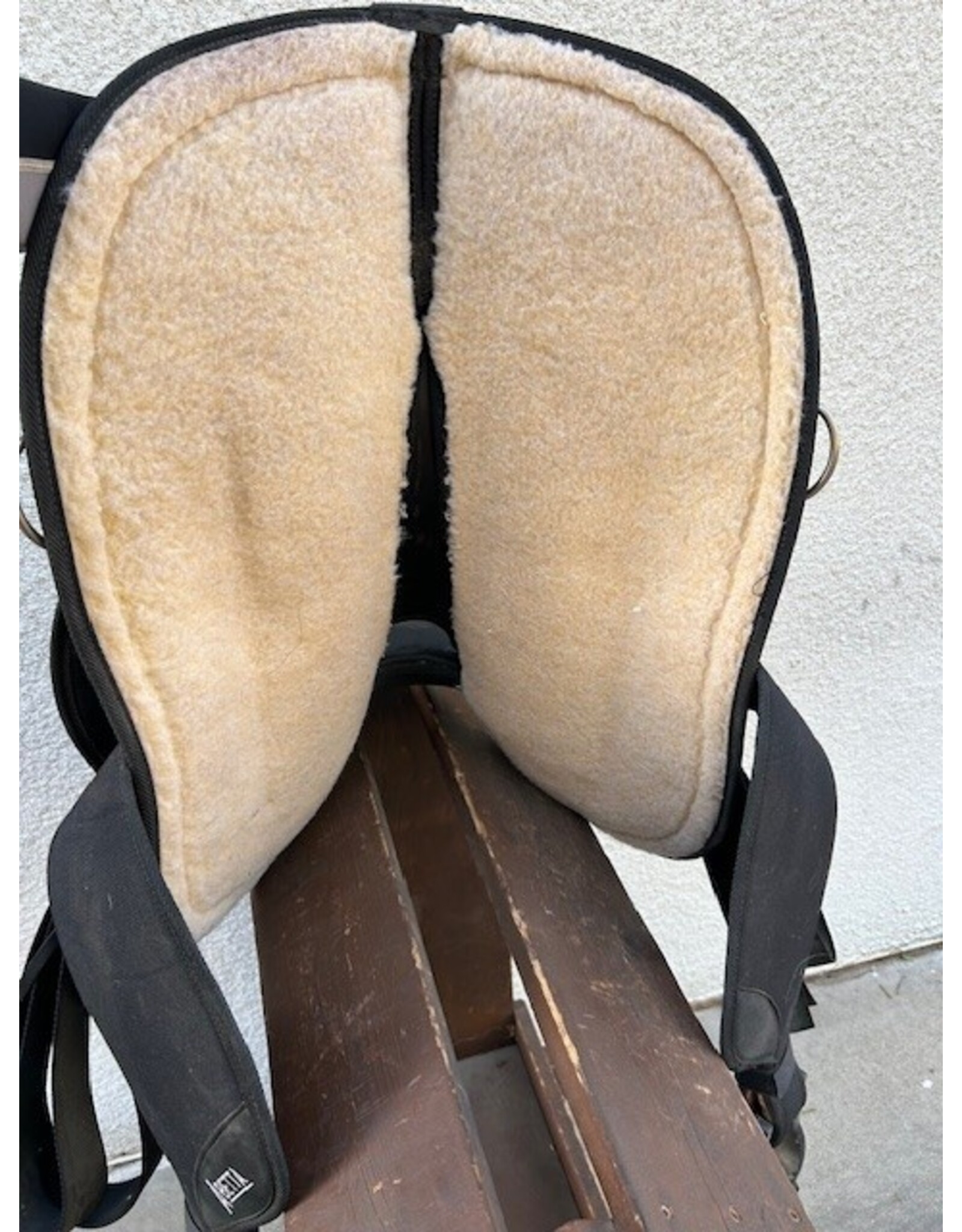 Abetta Synthetic 15" Seat FQHB