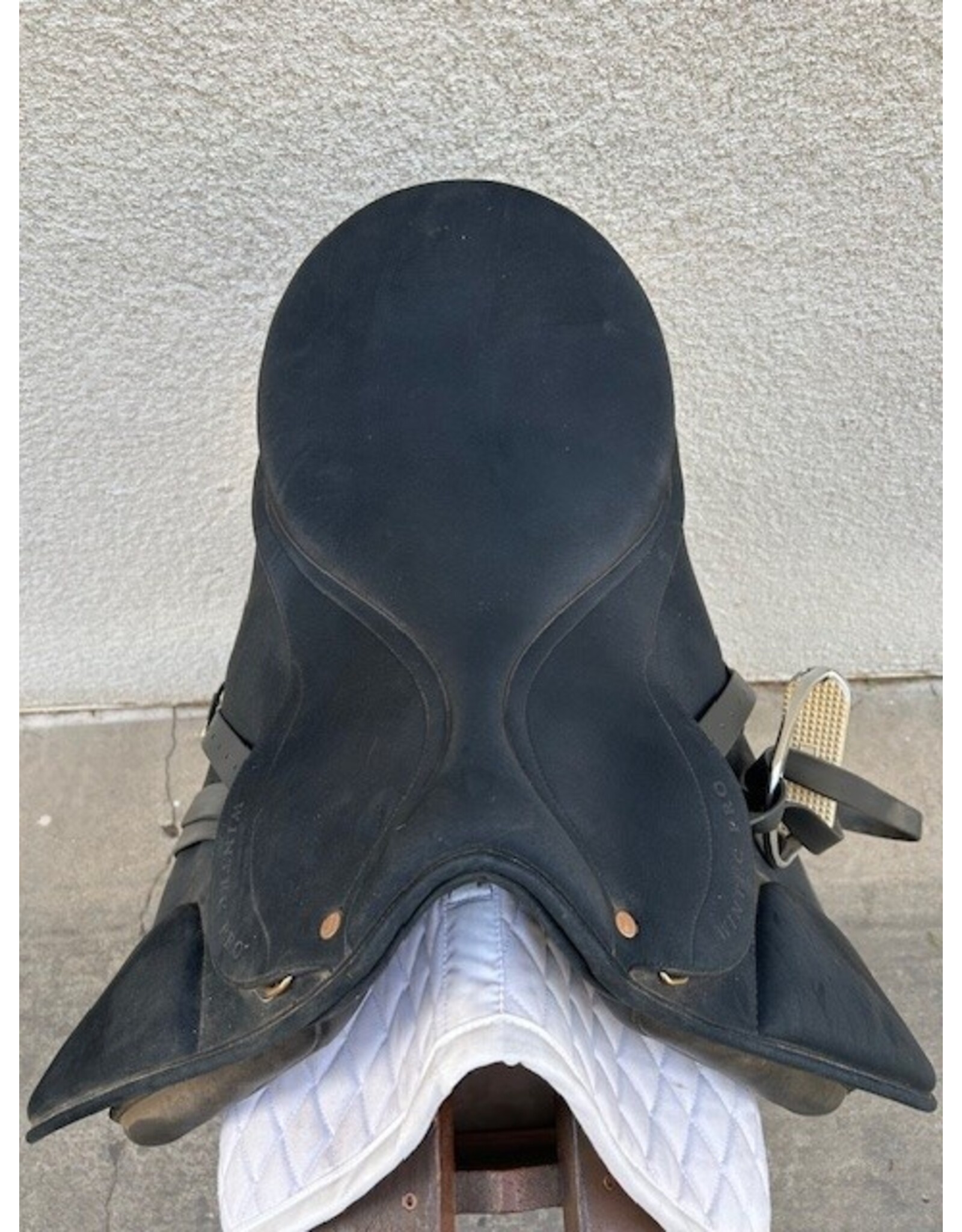 Wintec XCH Dressage Saddle 18" Seat