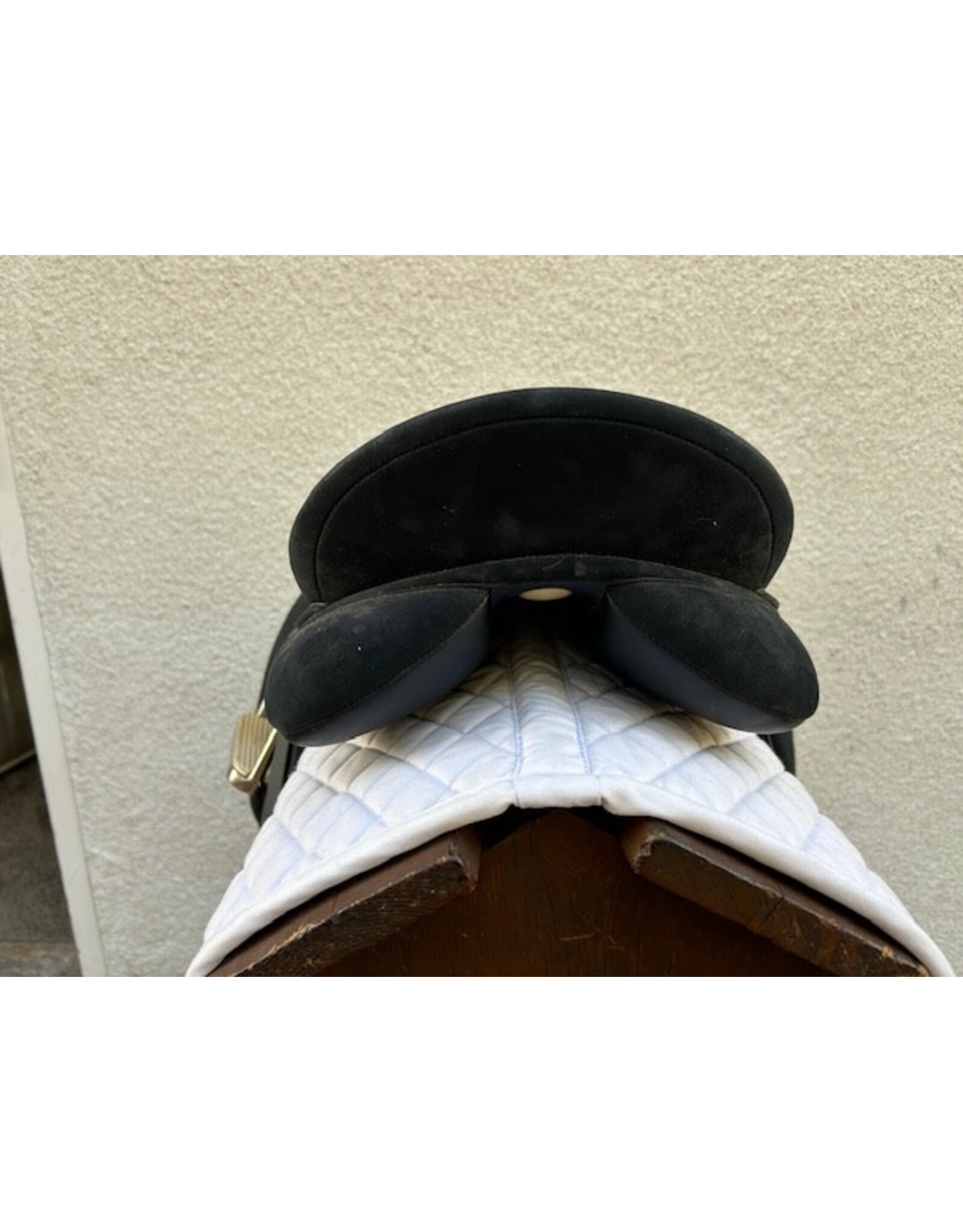 Wintec XCH Dressage Saddle 18" Seat